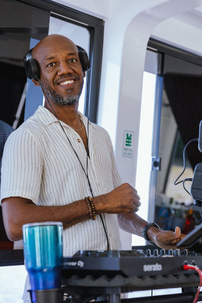 Music, Party and Joy - Photo 6 - The Pergola Cruise Experience